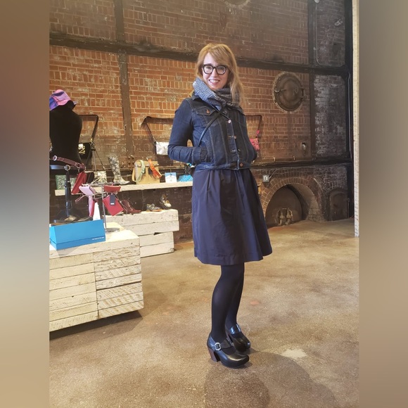 Meet your Posher, Rachelle - Picture 1 of 1